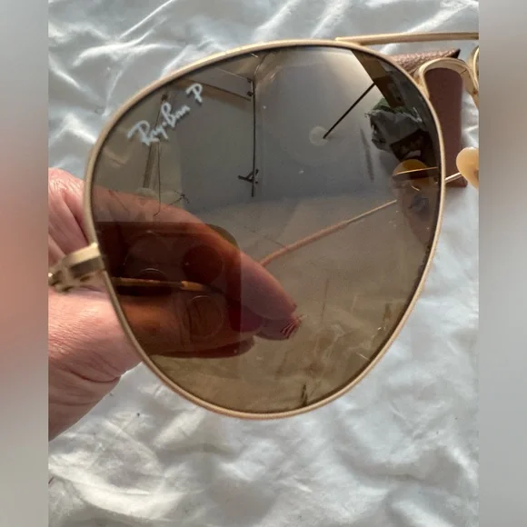 Ray-Ban Gold Frame Sunglasses with Brown Lenses - Picture 4 of 4
